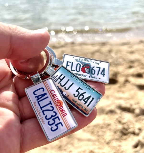 Colorado License Plate Keychain - Image 4