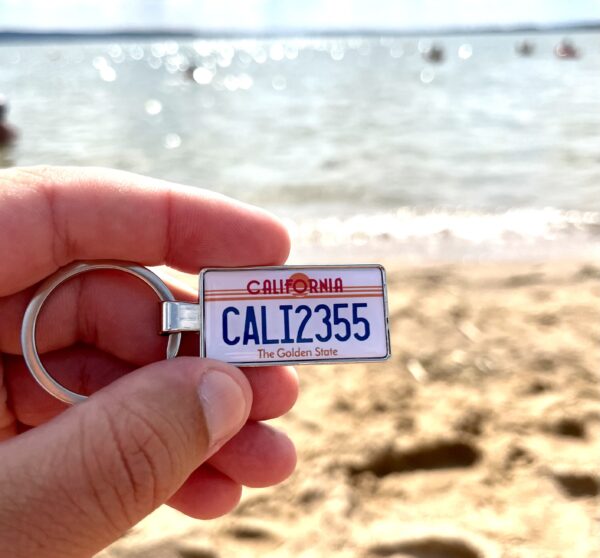 Delaware License Plate Keychain - Image 3